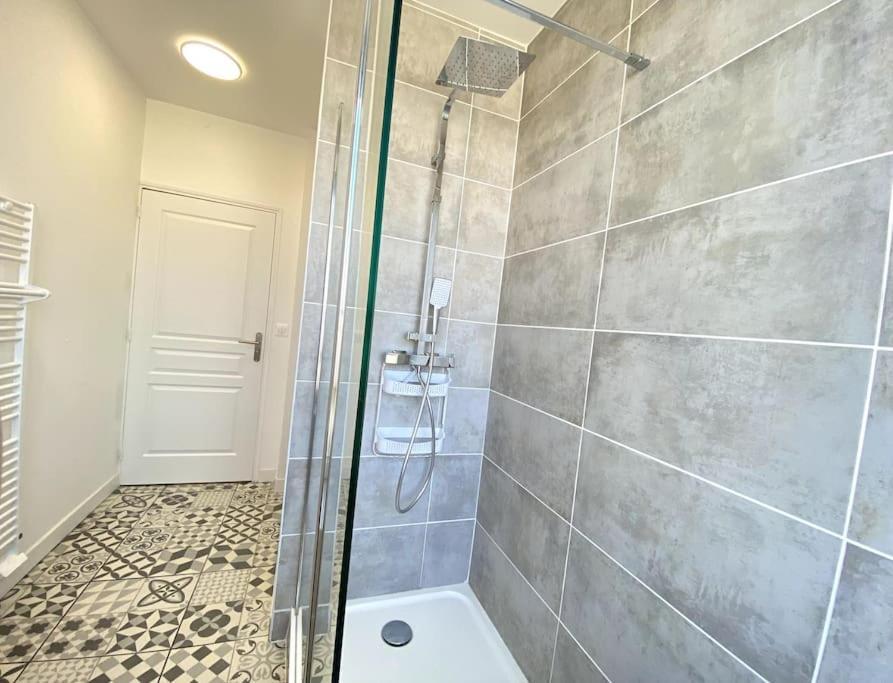 Le Dandy-Proche Centre-Neuf Appartement Châteauroux Buitenkant foto
