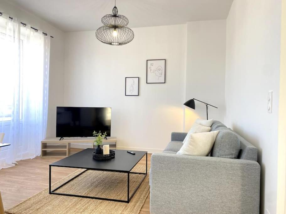 Le Dandy-Proche Centre-Neuf Appartement Châteauroux Buitenkant foto